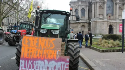 Les agriculteurs du Nord-Pas-de-Calais manifestent ce mardi à Lille